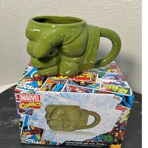 MARVEL COMICS NIB Sculpted Ceramic HULK 14 oz Mug